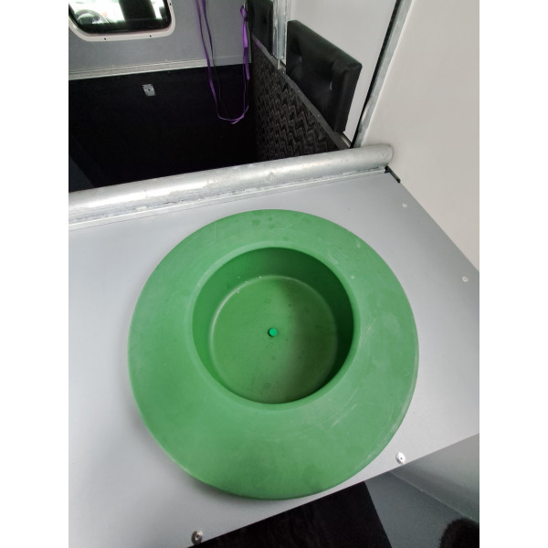 mangeoires-vans-camions-chevaux