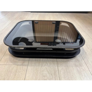 Lanterneau en verre 500x400 avec contre cadre aluminium 2