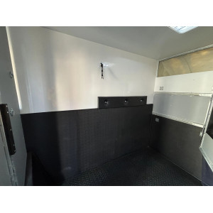 Protection murale en mousse pour vans et camions chevaux 2
