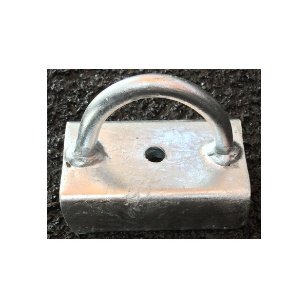 Anneau d'attache pour rail coulissant 