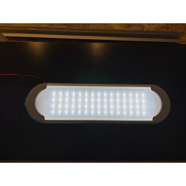 Plafonnier LED blanc et bleu pour camion chevaux